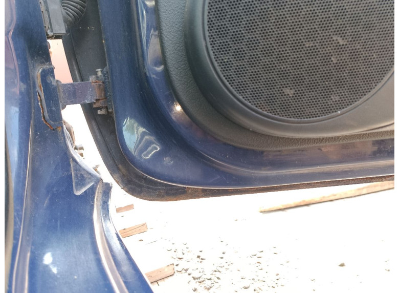 Дверь передняя правая к Renault Megane, 2001г.
