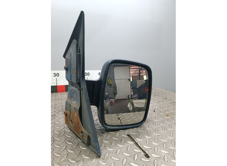 Зеркало наружное правое к Mercedes Vito W638, 1998г.