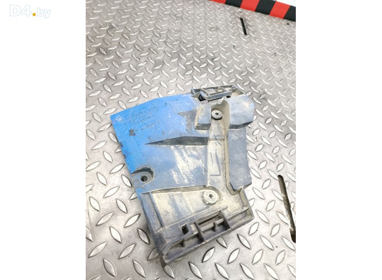 Кронштейн крепления бампера заднего к Mercedes VitoW638 undefined г.