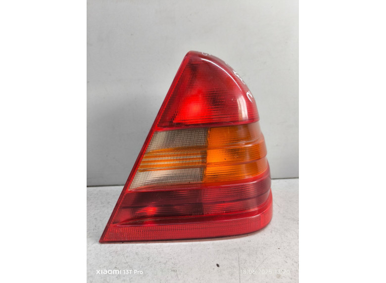 Фонарь задний правый к Mercedes C W202, 1997г.