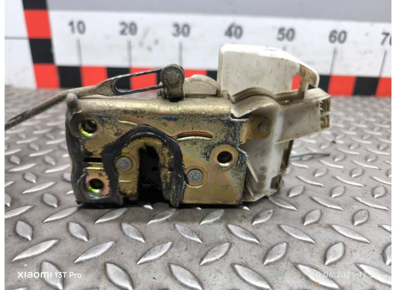 Замок двери передней правой к Замок двери передней правой к Toyota Avensis undefined г. Avensis