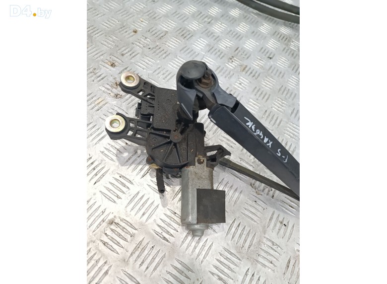 Моторчик заднего стеклоочистителя (дворника) к Volkswagen Golf undefined г.