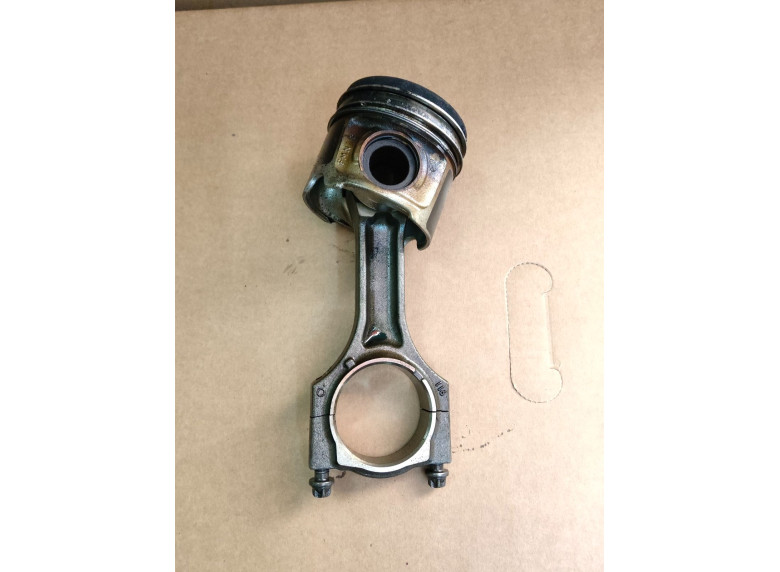 Поршень к BMW 3 F30/F31/GT F34, 2019г.