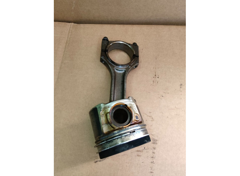 Поршень к BMW 3 F30/F31/GT F34, 2019г.