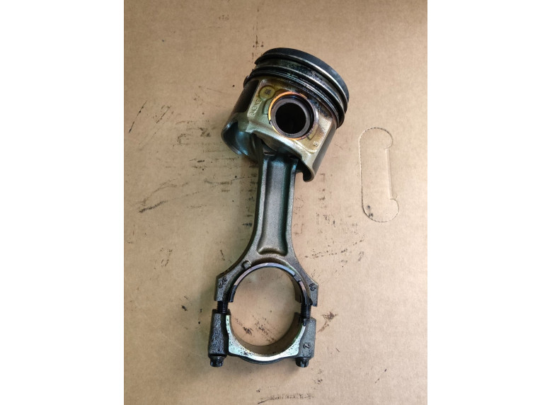 Поршень к BMW 3 F30/F31/GT F34, 2019г.