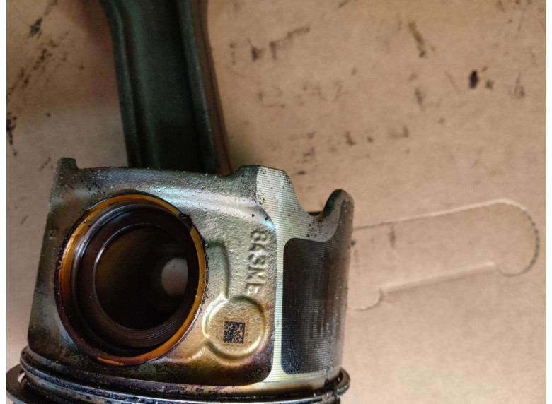 Поршень к BMW 3 F30/F31/GT F34, 2019г.