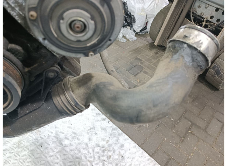 Патрубок интеркулера к Volkswagen Golf, 2006г.