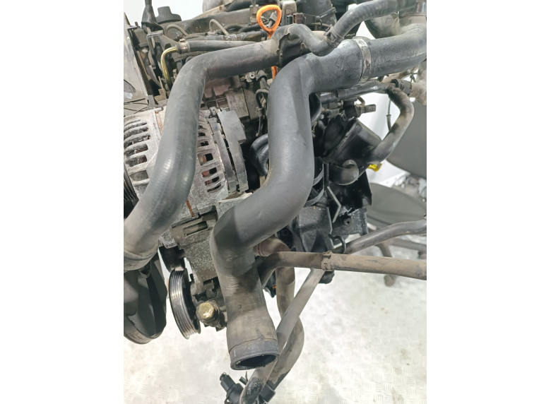 Патрубок интеркулера к Volkswagen Passat, 1999г.