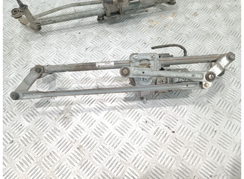 Механизм стеклоочистителя (трапеция дворников) к Volkswagen Golf, 2006г.