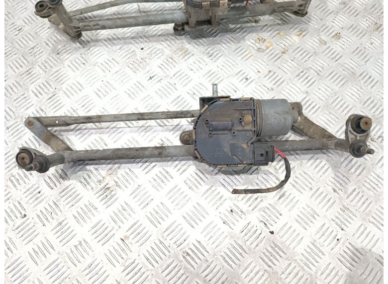 Механизм стеклоочистителя (трапеция дворников) к Volkswagen Golf, 2006г.