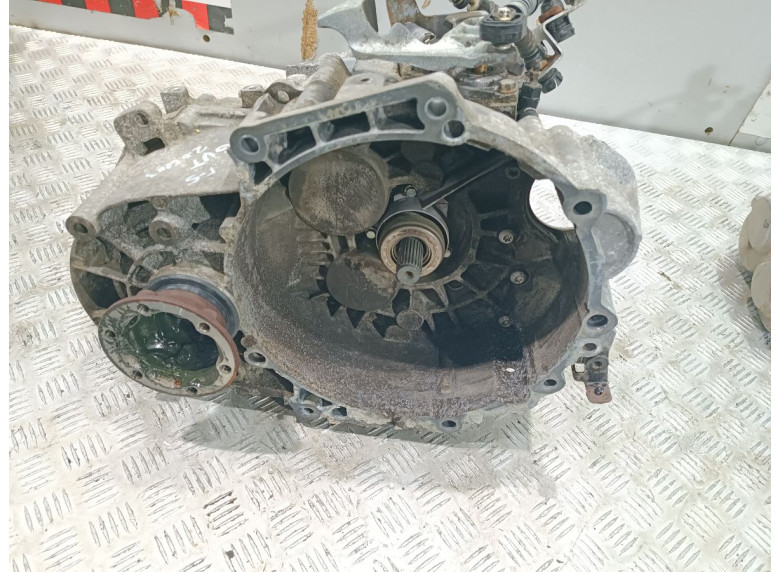 КПП механическая (МКПП) к Volkswagen Golf, 2006г.