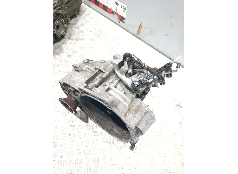 КПП механическая (МКПП) к Volkswagen Golf, 2006г.