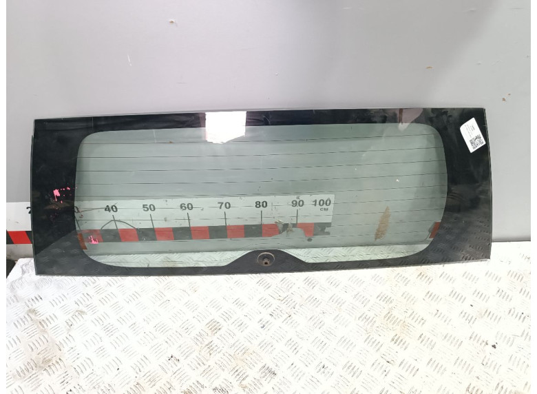 Стекло заднее к Suzuki Grand Vitara, 2007г.