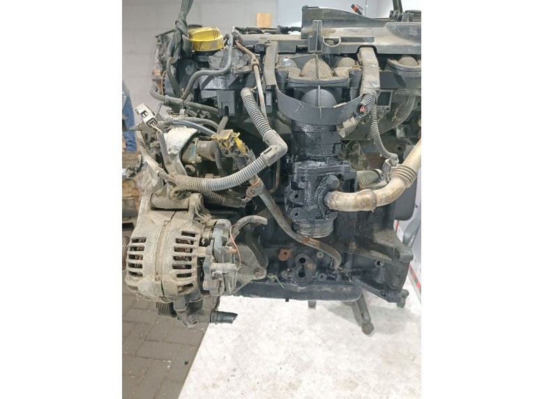Двигатель к Renault Master