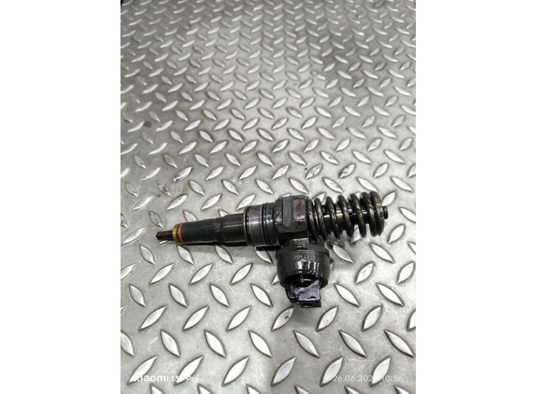 Форсунка к Volkswagen Golf, 2005г.