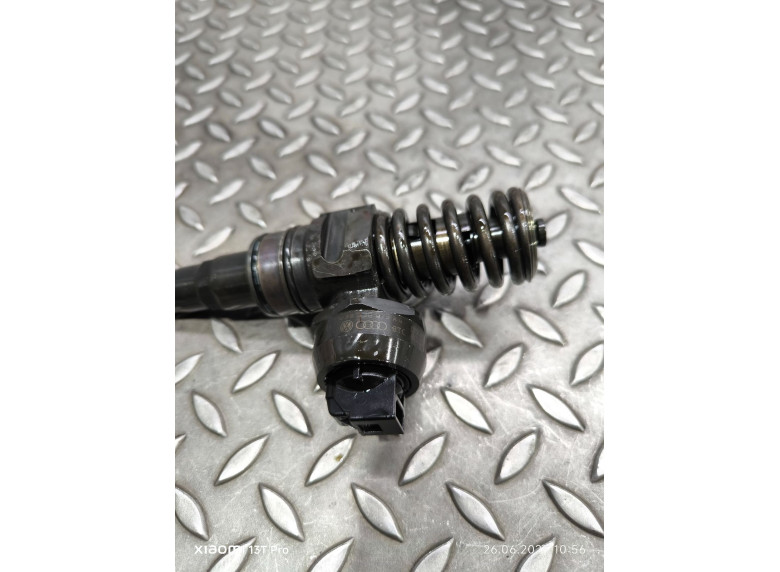 Форсунка к Volkswagen Golf, 2005г.