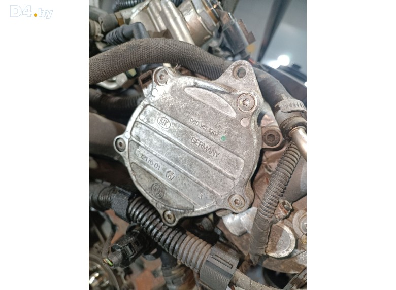 Насос вакуумный к Volkswagen Golf undefined г.