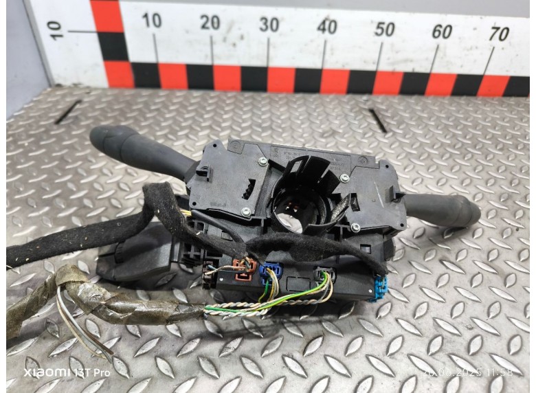 Переключатель подрулевой (стрекоза) к Переключатель подрулевой (стрекоза) к Peugeot 407 undefined г. 407