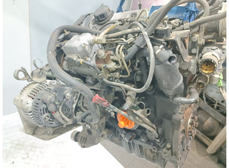 Двигатель к Volvo S40