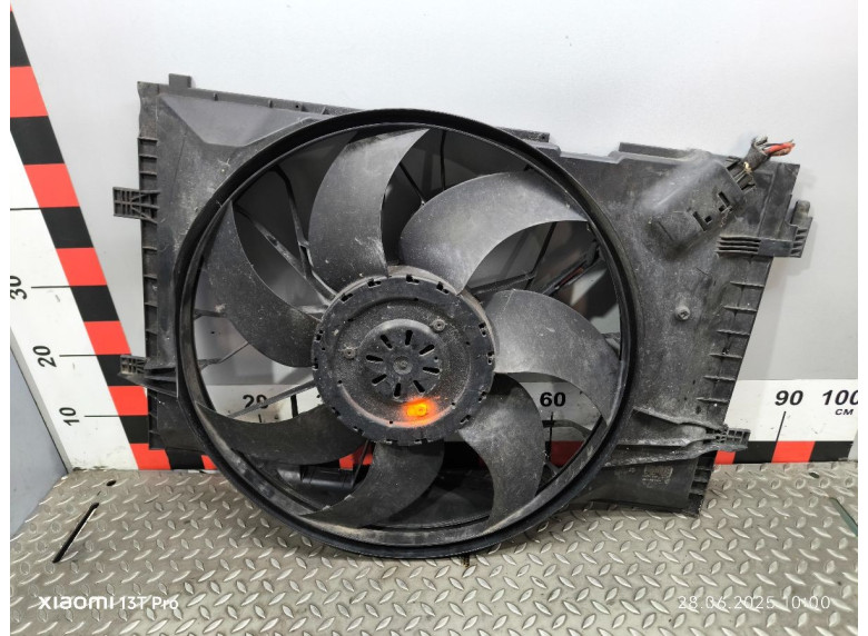 Вентилятор радиатора к Mercedes C W203, 2004г.