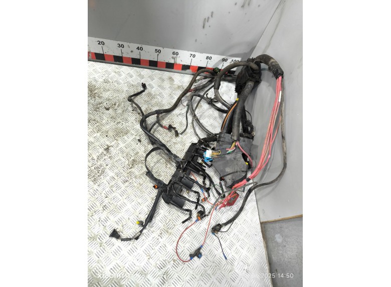 Проводка двигателя к Renault Master