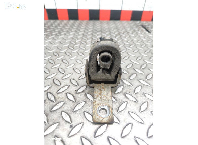 Кронштейн глушителя к Audi S3 undefined г.