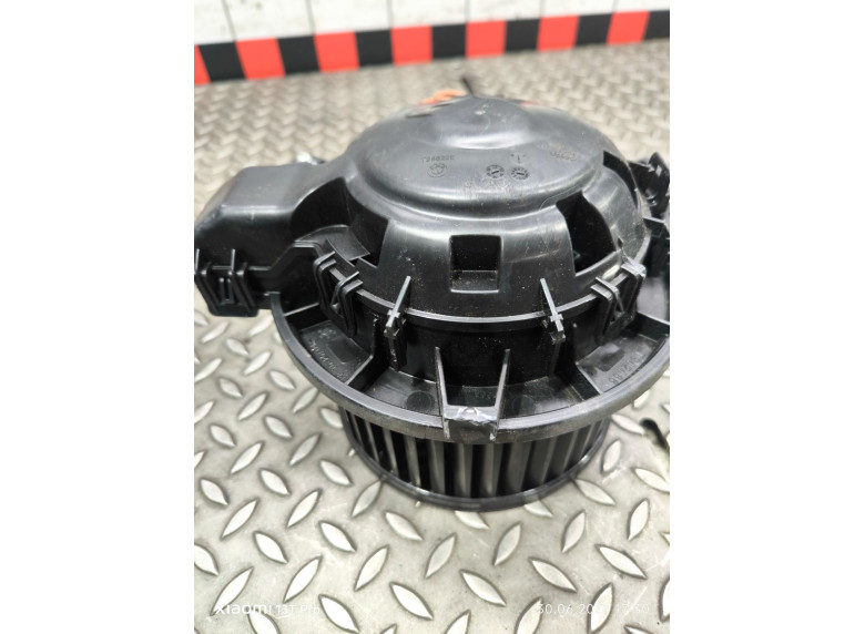 Моторчик печки к BMW 3 F30/F31/GT F34, 2014г.