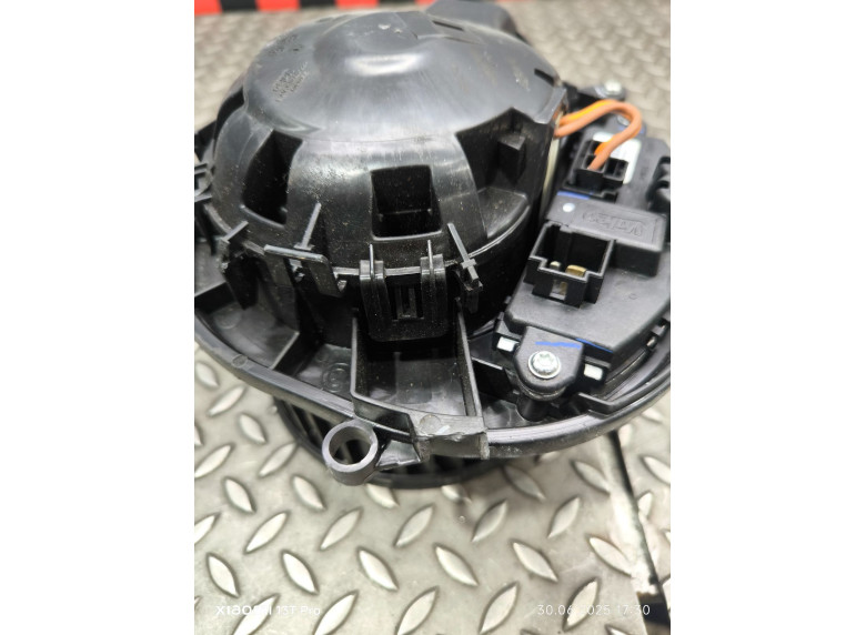 Моторчик печки к BMW 3 F30/F31/GT F34, 2014г.