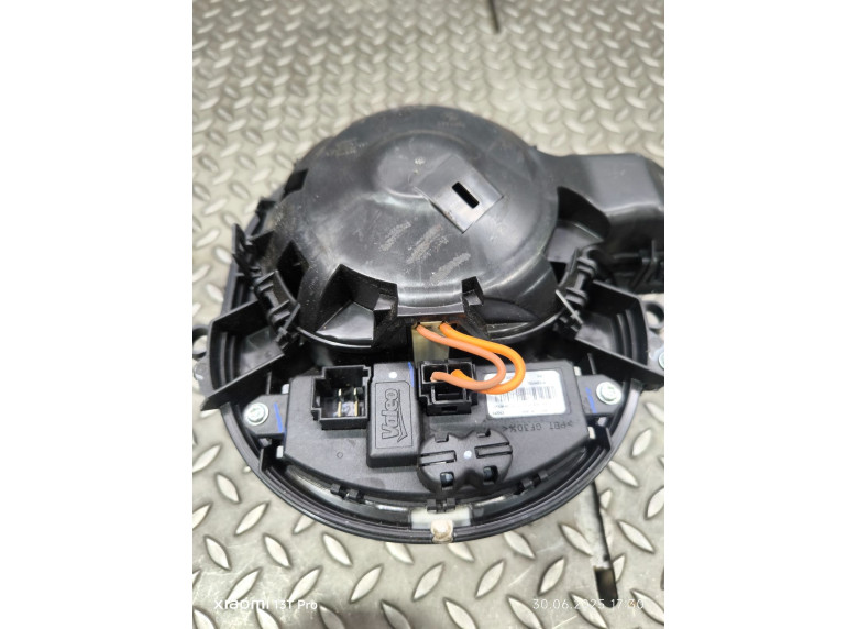 Моторчик печки к BMW 3 F30/F31/GT F34, 2014г.