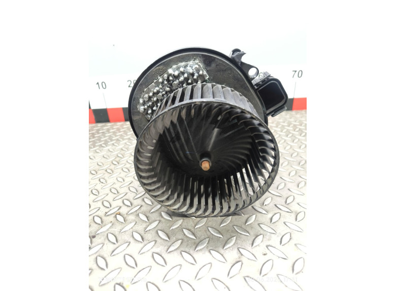 Моторчик печки к BMW 3 F30/F31/GT F34, 2014г.