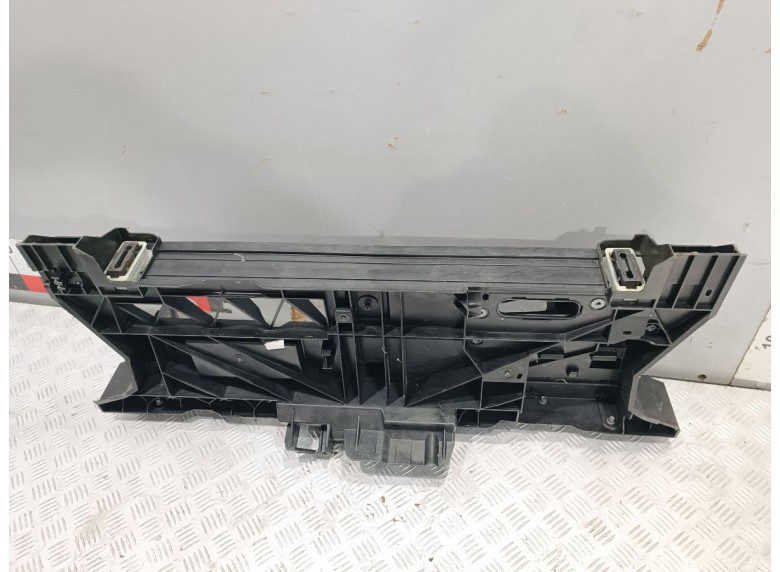 Передняя панель крепления облицовки (телевизор) к Передняя панель крепления облицовки (телевизор) к Opel Vivaro undefined г. Expert