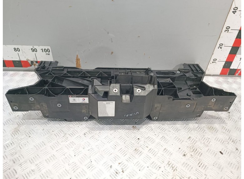 Передняя панель крепления облицовки (телевизор) к Передняя панель крепления облицовки (телевизор) к Opel Vivaro undefined г. Expert