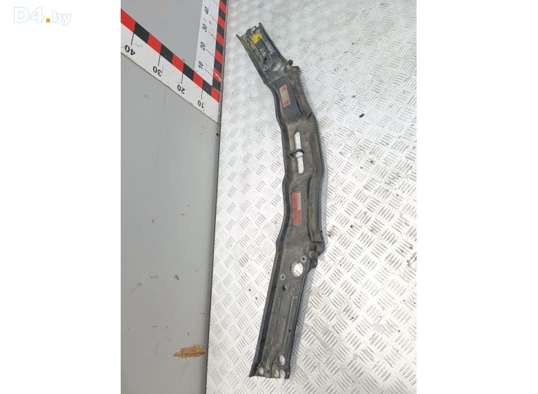 Планка под капот к Audi A6 undefined г.