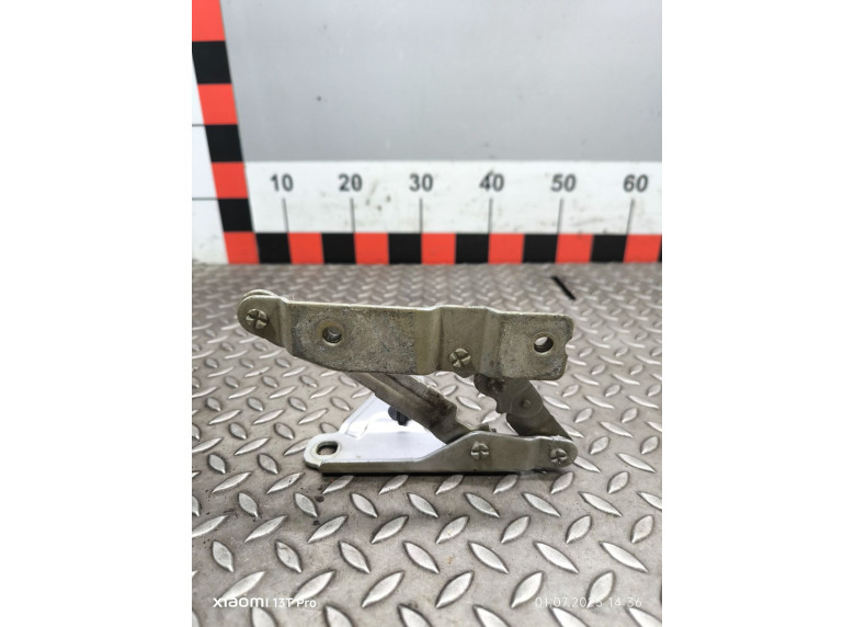 Петля капота правая к Seat Altea, 2005г.