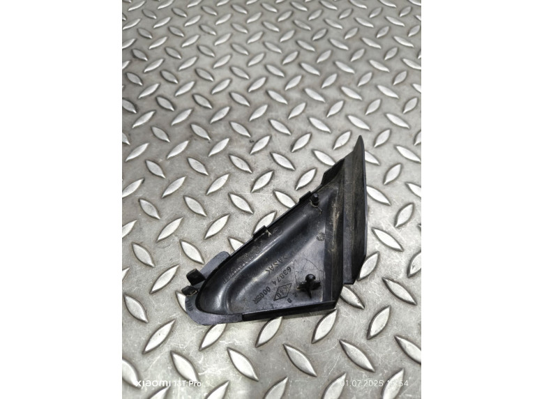 Накладка крыла (уголок зеркала) переднего правого к Renault Laguna, 2008г.