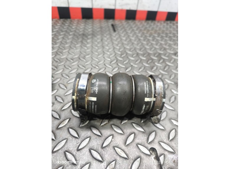 Патрубок интеркулера к Peugeot 308