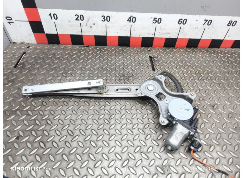 Стеклоподъемник электрический передний правый к Hyundai i20, 2009г.
