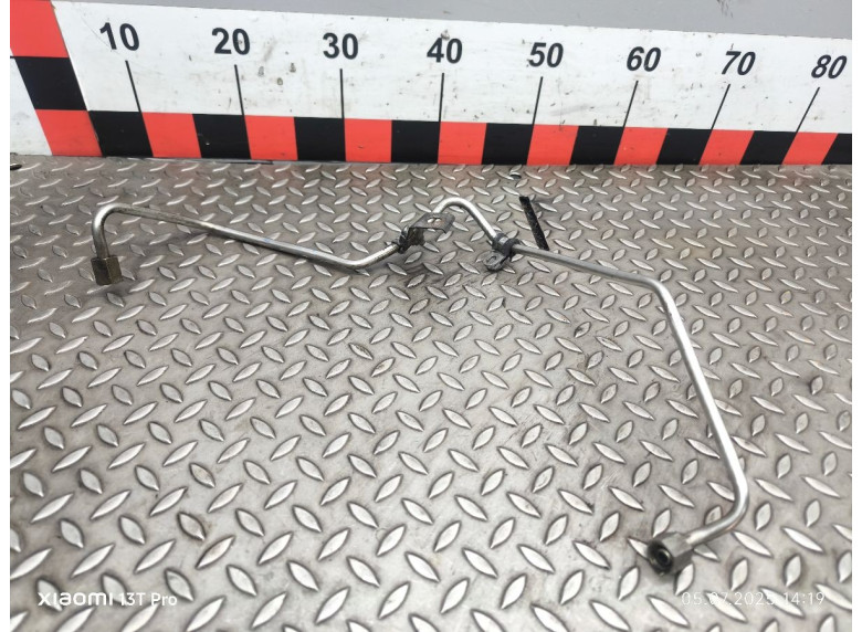 Масляная трубка турбины к Volkswagen Passat, 2006г.