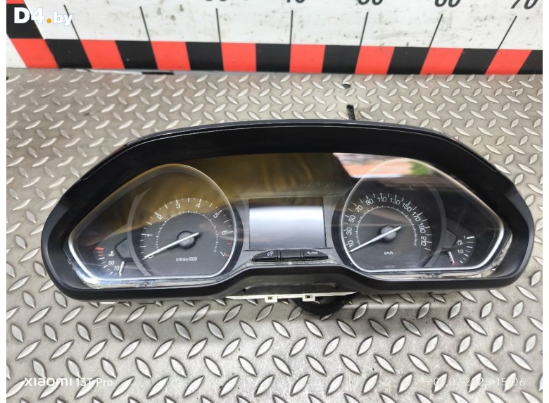 Щиток приборов (приборная панель) к Peugeot 208 undefined г.