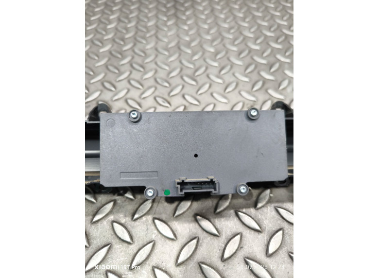 Кнопка аварийной сигнализации к Mercedes Sprinter, 2007г.