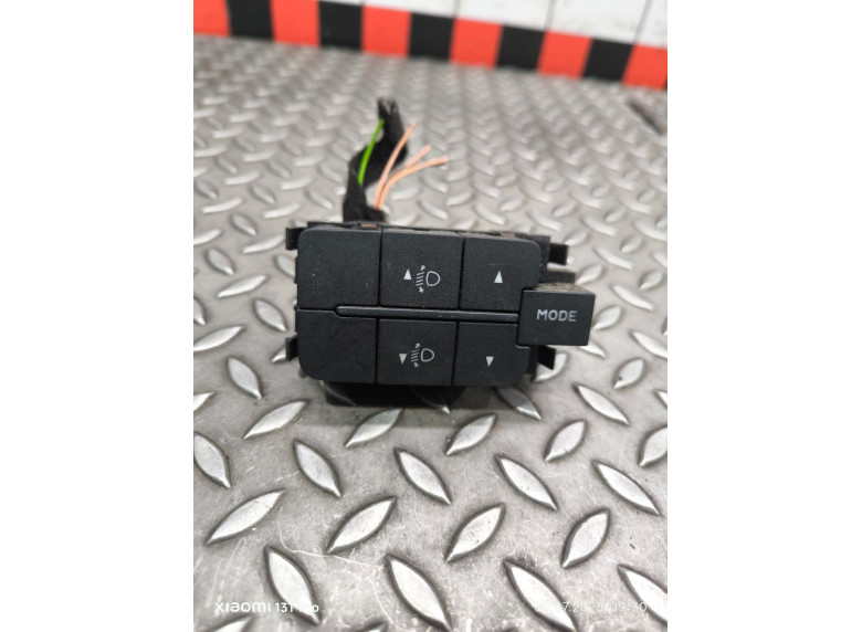 Блок кнопок к Iveco Daily, 2010г.