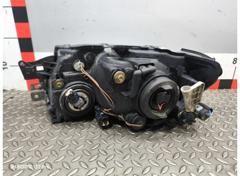 Фара правая к Фара правая к Mitsubishi SpaceRunner undefined г. Space Runner