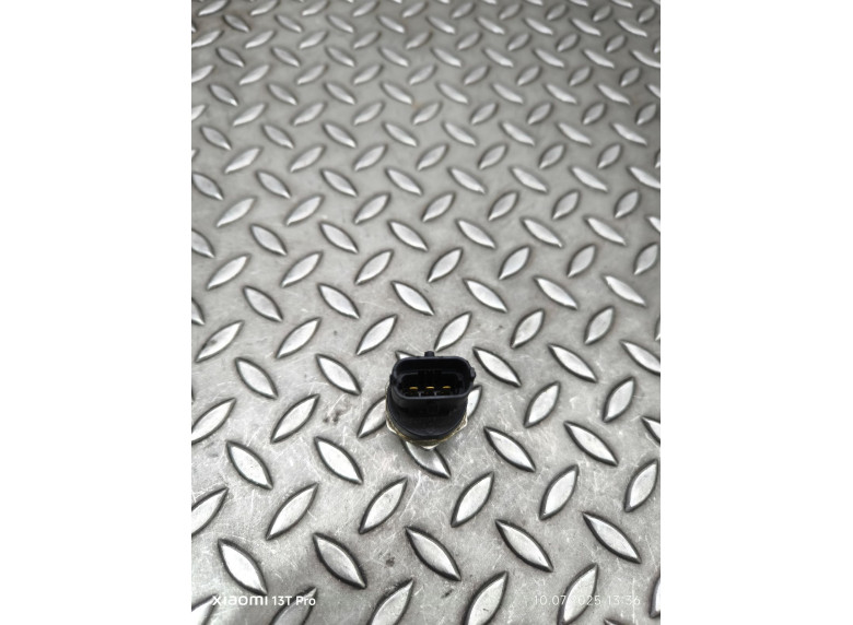 Датчик давления топлива к Opel Astra, 2005г.