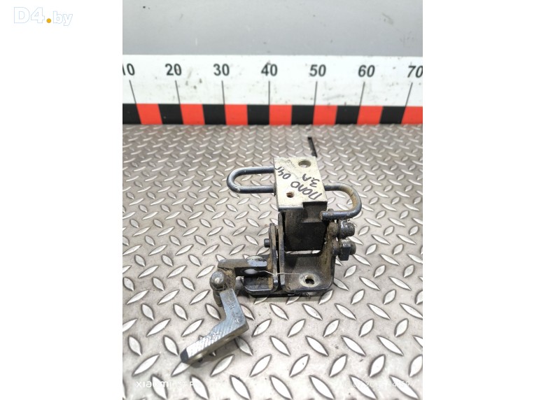Петля двери задней левой к Volkswagen Polo undefined г.