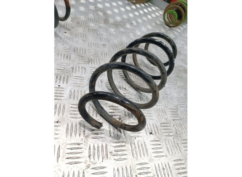 Пружина передняя к Volkswagen Golf, 2006г.