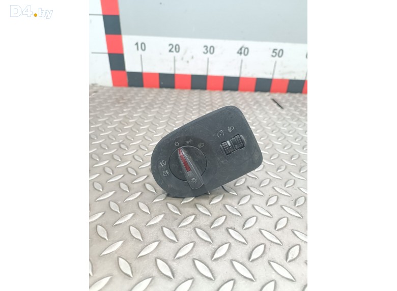 Переключатель света к Seat Ibiza undefined г.