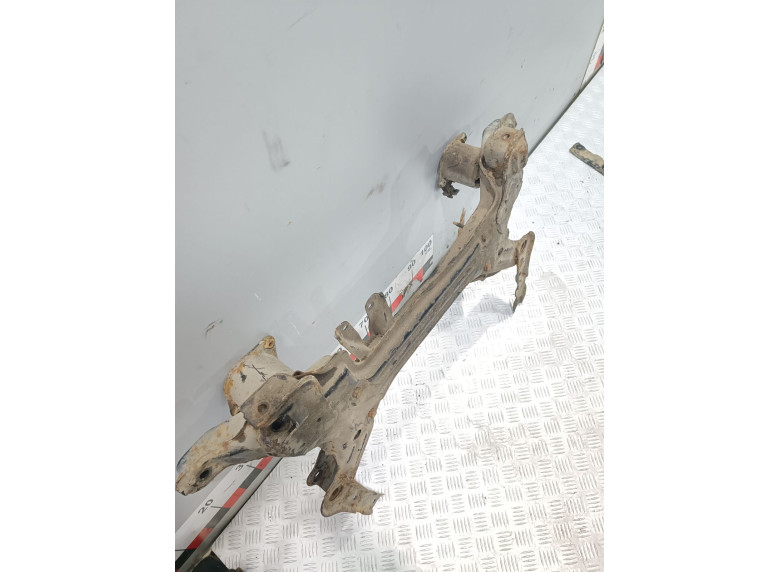 Балка подвески передняя (подрамник) к Volkswagen Golf, 1995г.