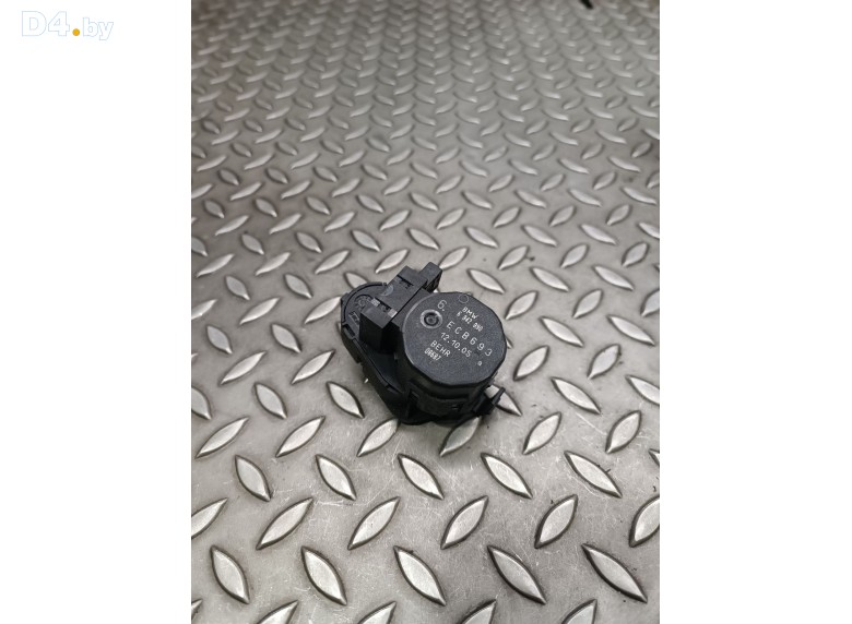 Моторчик заслонки печки к BMW 5E60/E61 undefined г.