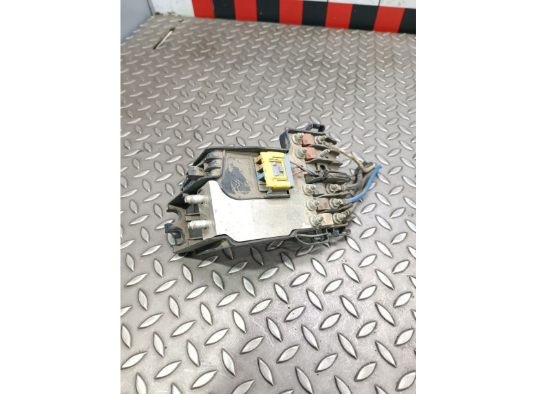 Клемма аккумулятора плюс к Citroen Berlingo, 2015г.