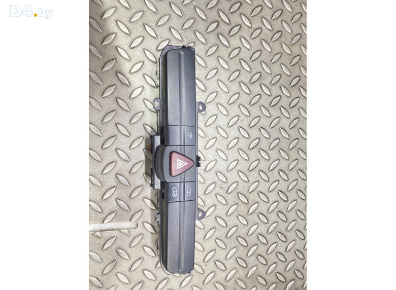 Кнопка аварийной сигнализации к Mercedes Sprinter undefined г.